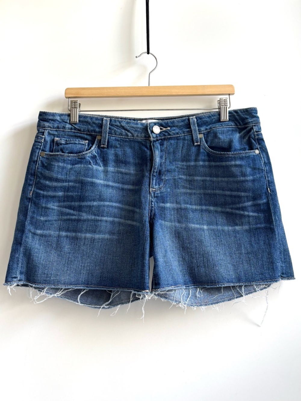 PAIGE Jimmy Jimmy Short Frayed Hem Denim Jean Shorts in Lucas Was Size 30